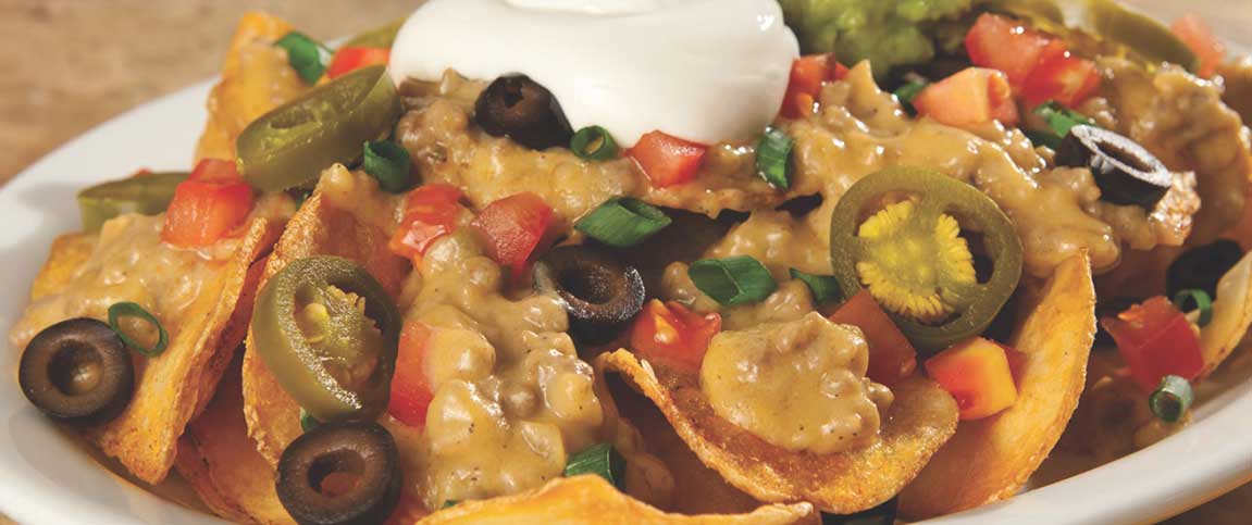 Hero - Full Width/performancefoodservice-Recipes-SPICY_SAUSAGE_NACHOS-heroFull