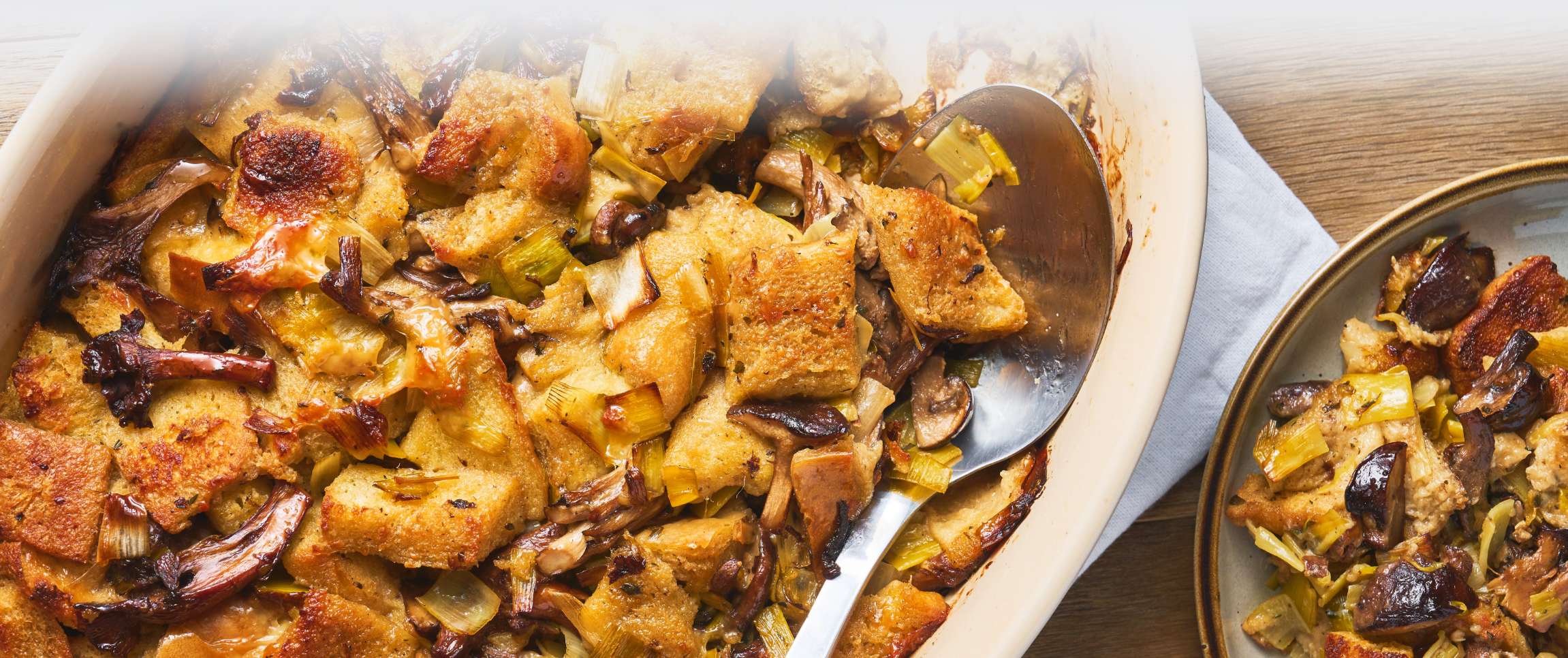 Hero - Full Width/performancefoodservice-Recipes-Mushroom_Leek_Stuffing-heroFull