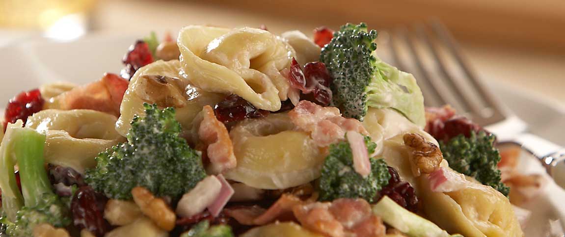 Hero - Full Width/performancefoodservice-Recipes-TORTELLINI_BROCCOLI_SALAD-heroHalf