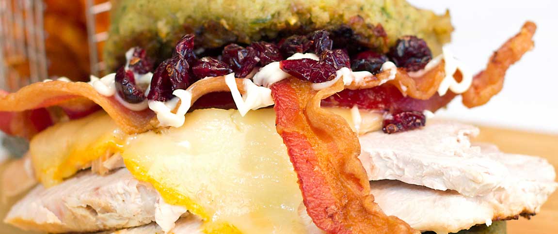 Hero - Full Width/performancefoodservice-Recipes-BLCKFRIDAY_SNDWCH-heroFull
