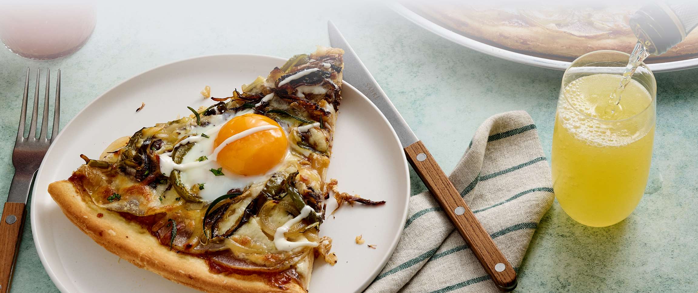 Hero - Full Width/PerformancefoodserviceDISHRecipesTexasSteakEggsPizzaherofull