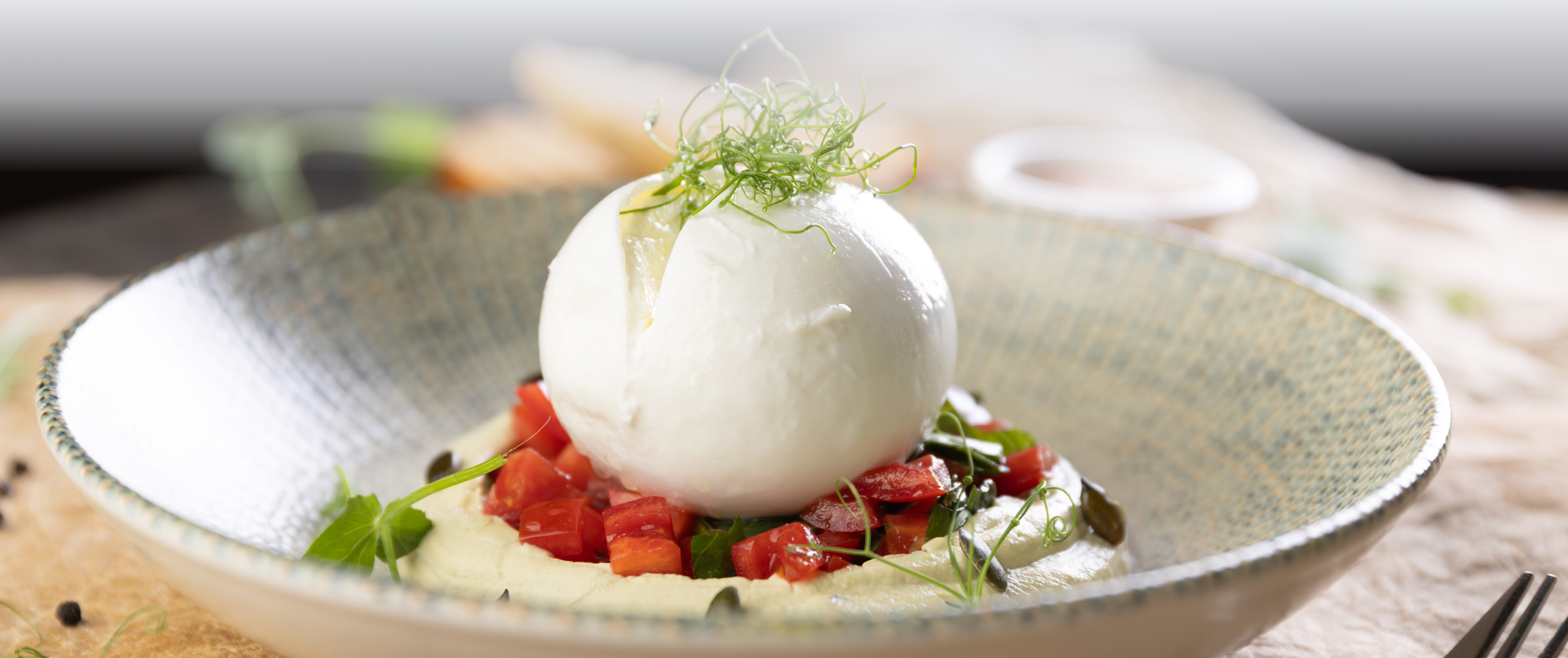 Articles/performancefoodservice-GetInspired-caught red handed-herofull
