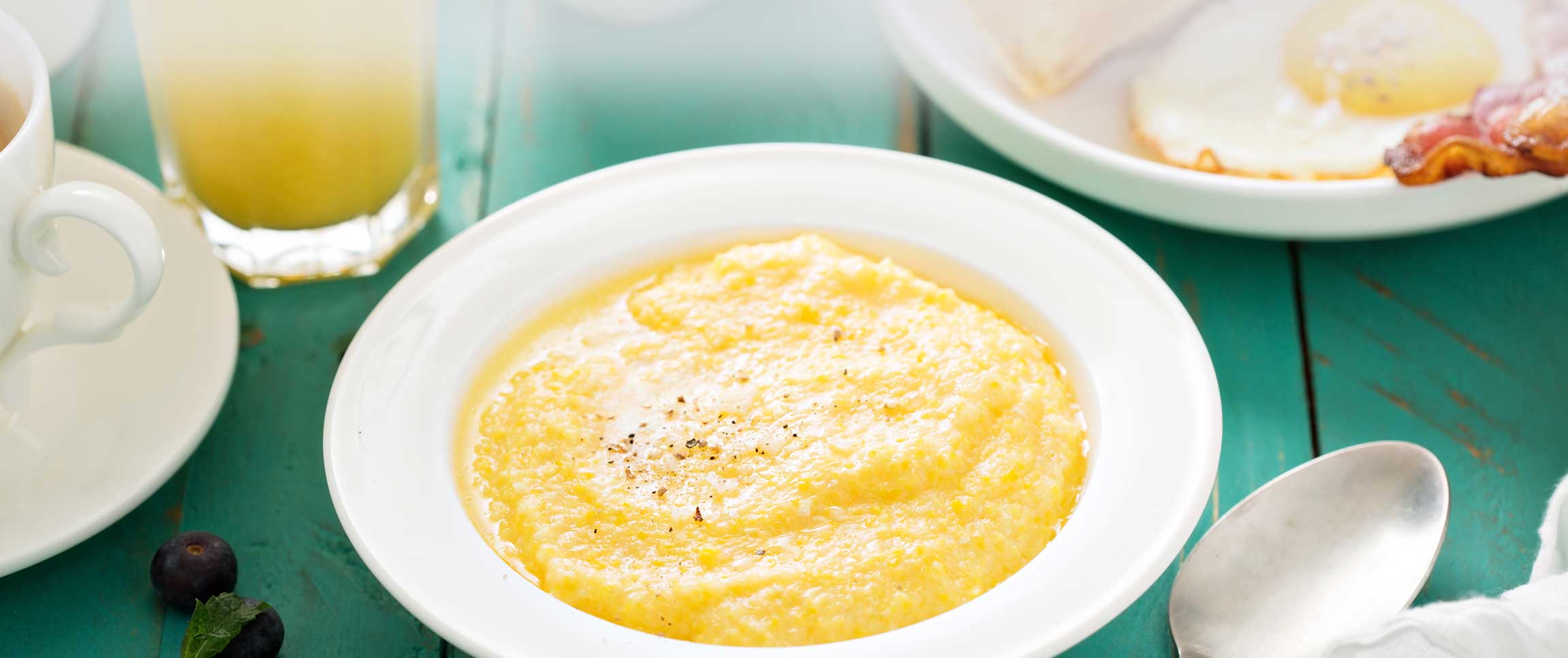 Hero - Full Width/performancefoodservice-Recipe-CheeseGrits-HeroFull
