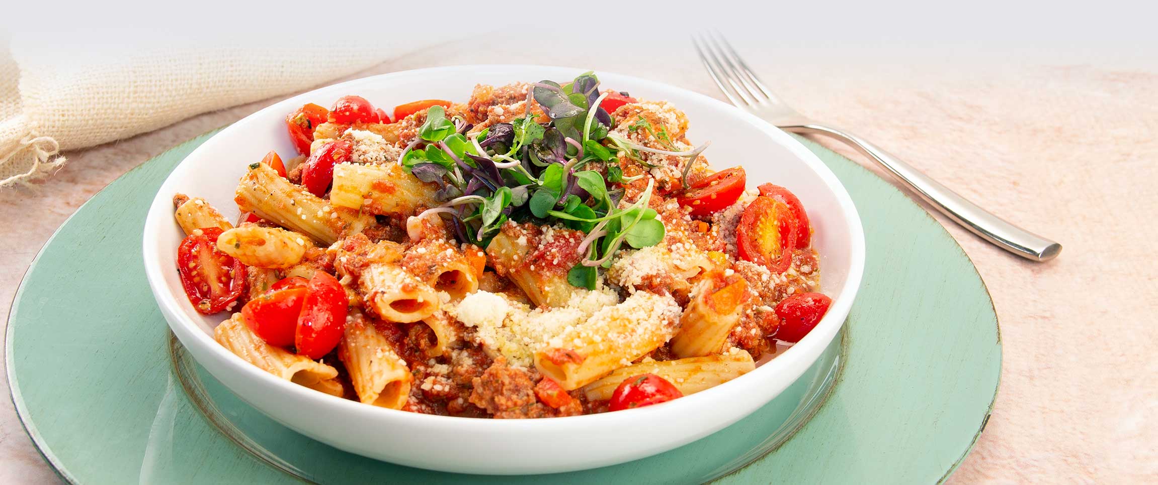 Hero - Full Width/performancefoodservice-Recipes-BisonBolognaise-herofull