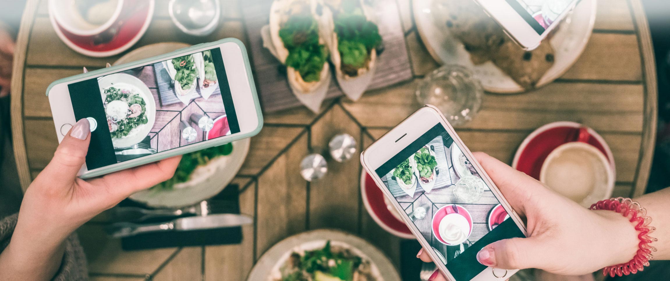 Articles/performancefoodservice-GetInspired-attract-influencers1-heroFull