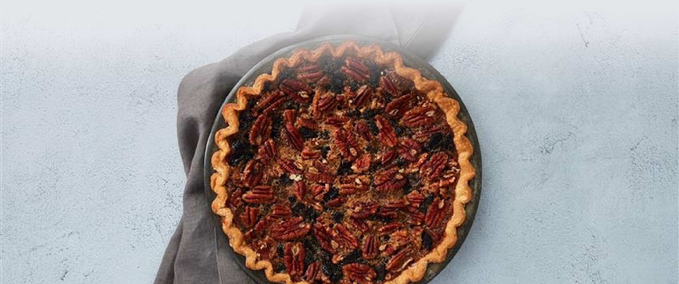 Hero - Full Width/performancefoodservice-Recipes-Oreo_Pecan_Pie-herofull