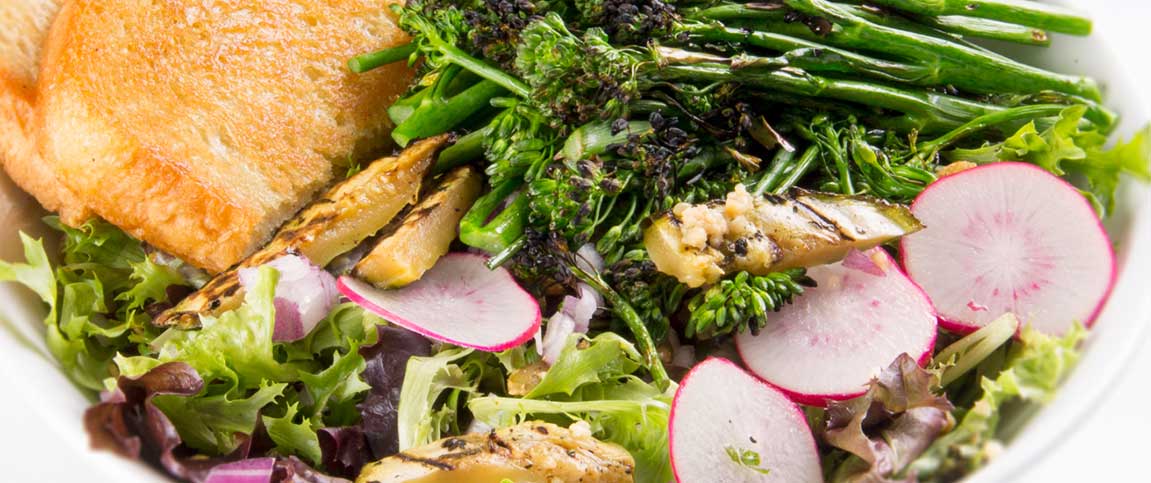 Hero - Full Width/performancefoodservice-Recipes-CHAR_BROCCOLINI_ESCAROLE_SALAD-heroFull