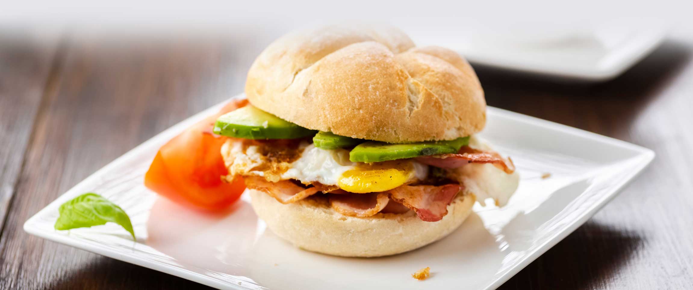 Hero - Full Width/performancefoodservice-recipes-BreakfastAvocadoSandwich-herofull