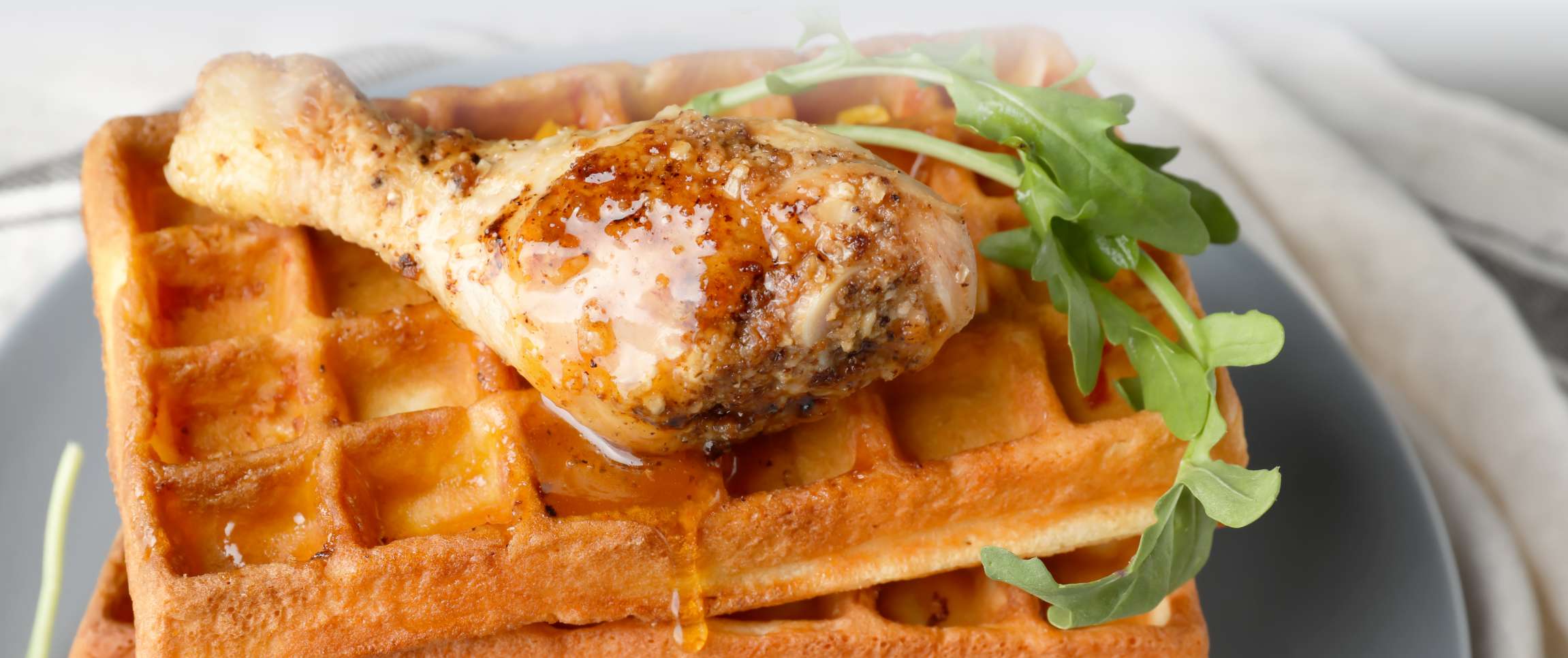 Hero - Full Width/Performancefoodservice-Recipes-Cheddar_Chicken_Waffles-herofull