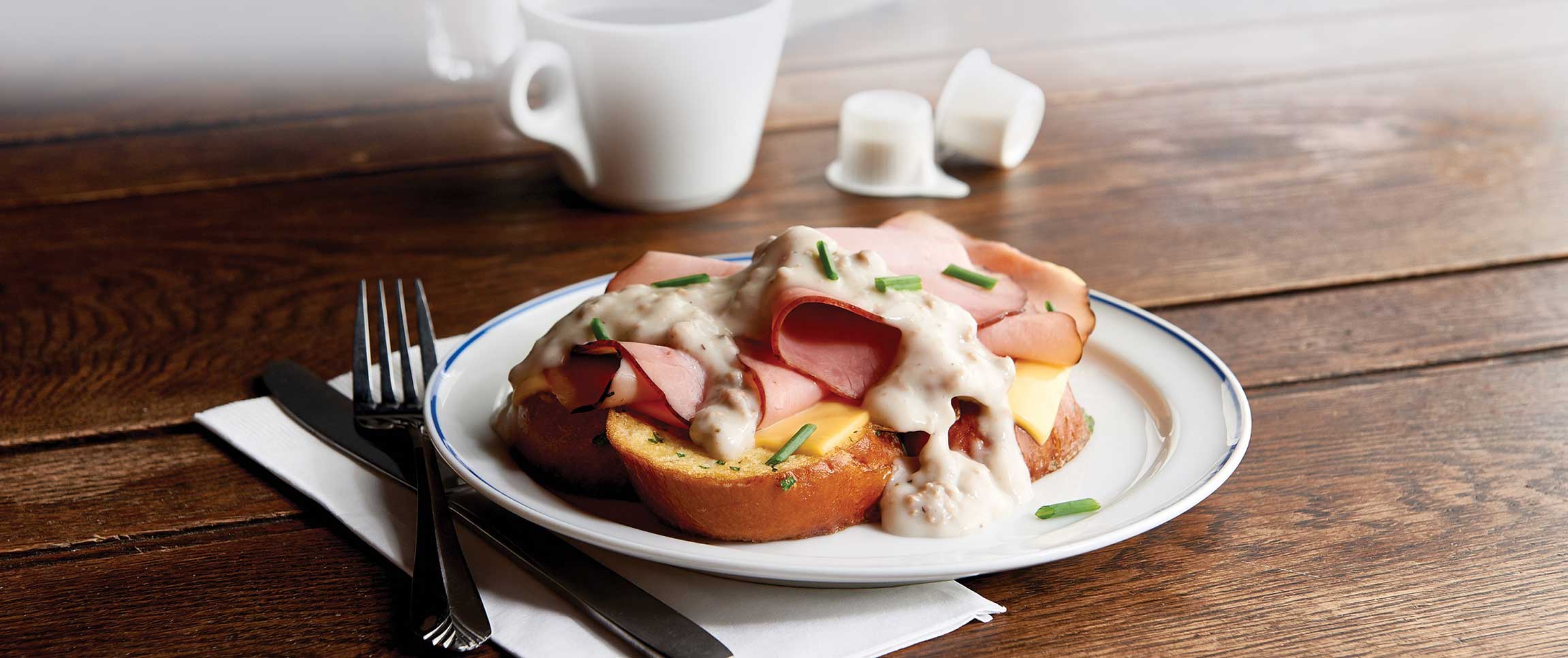 Hero - Full Width/performancefoodservice-recipes-SavoryLoadedFrenchToast-herofull