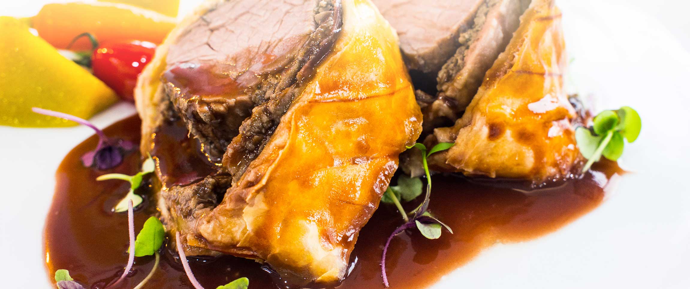 Articles/performancefoodservice-GetInspired-BeefWellingtonIsBack-heroFull