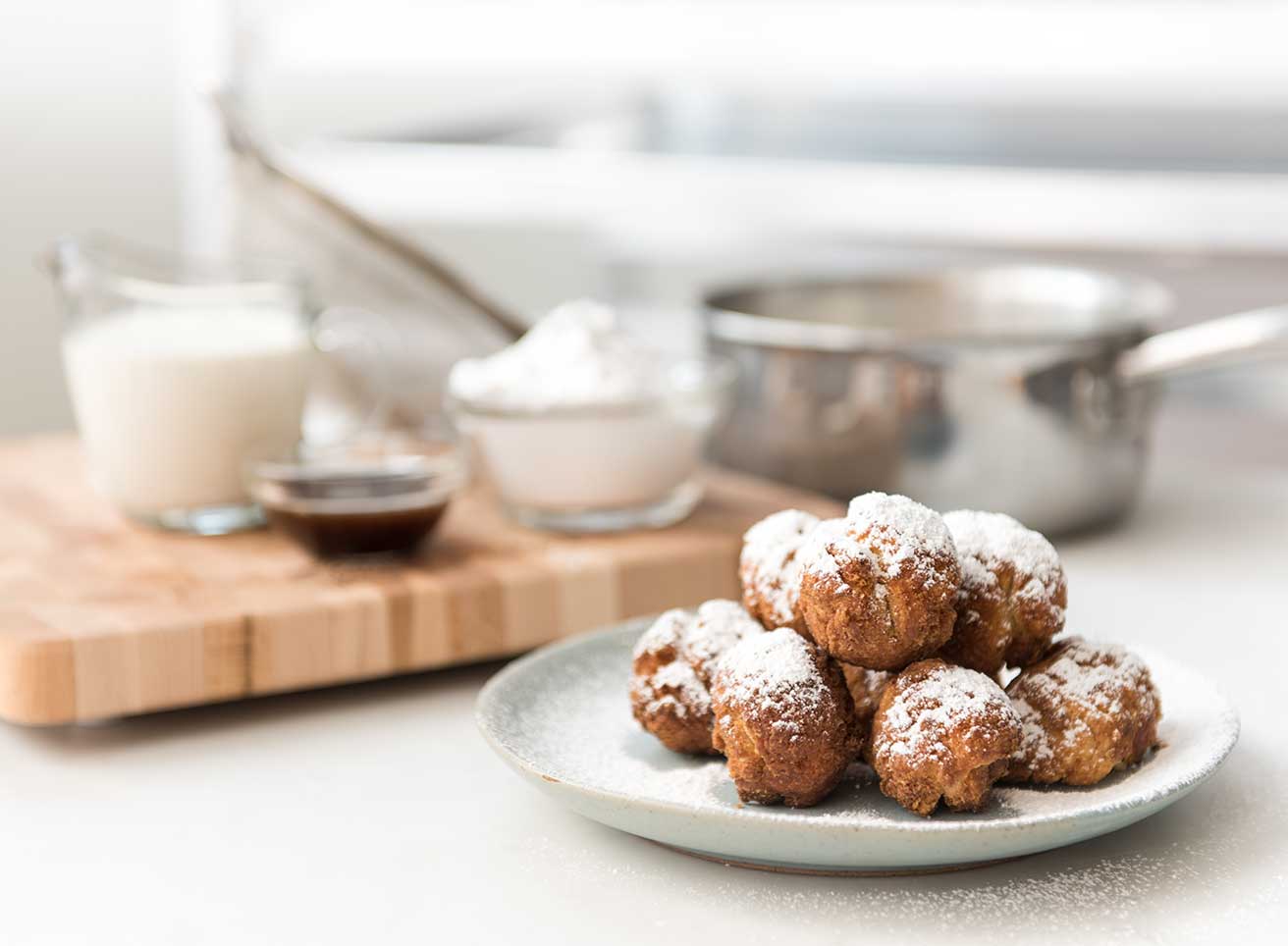 Hero - Half Width/performancefoodservice-Recipes-EggnogSnowballs-heroHalf