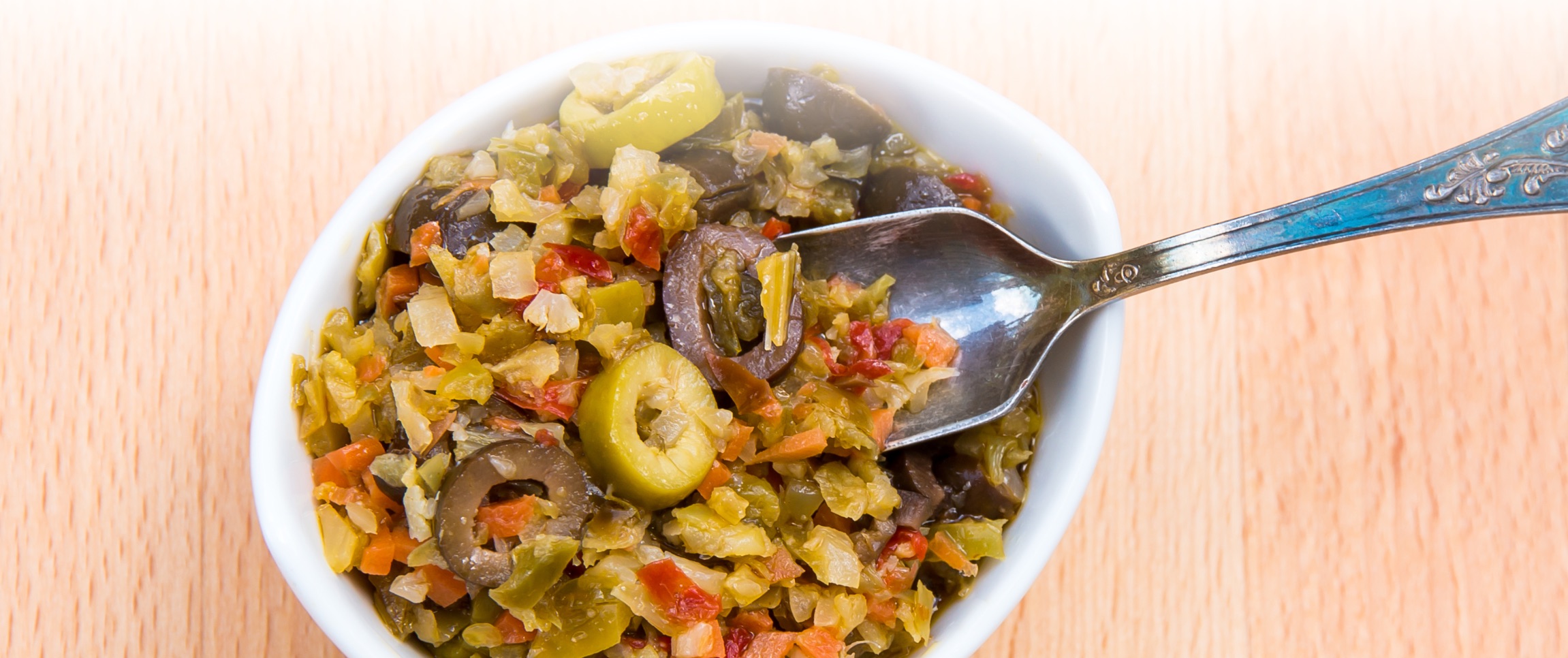 Hero - Full Width/performancefoodservice-recipes-muffuletta-creole-chili-pepper-sauce_heroFull