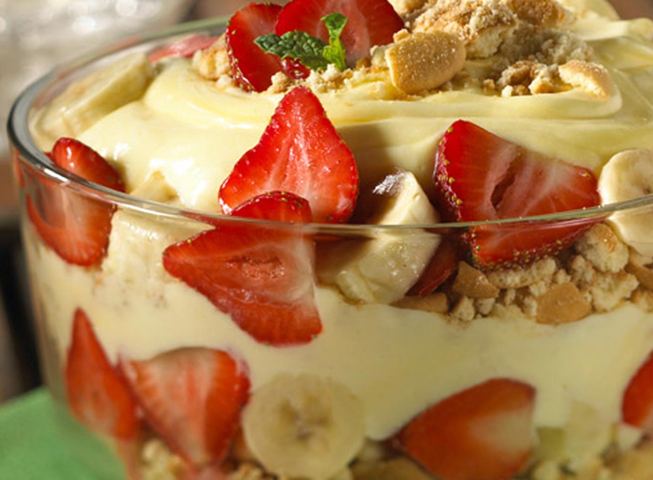 Hero - Half Width/performancefoodservice-Recipes-BANANASTRAWBERRYTRIFLE-heroHalf