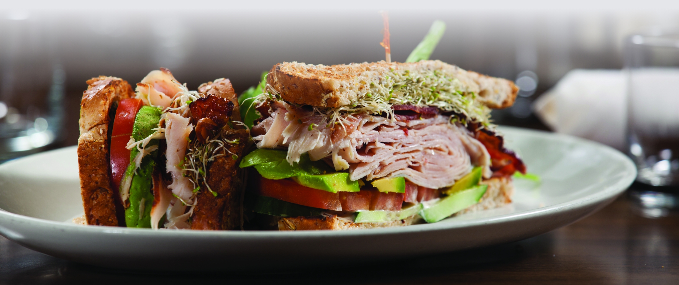 Articles/Performancefoodservice-GetInspired-Build_a_Better_Sammy-heroFull