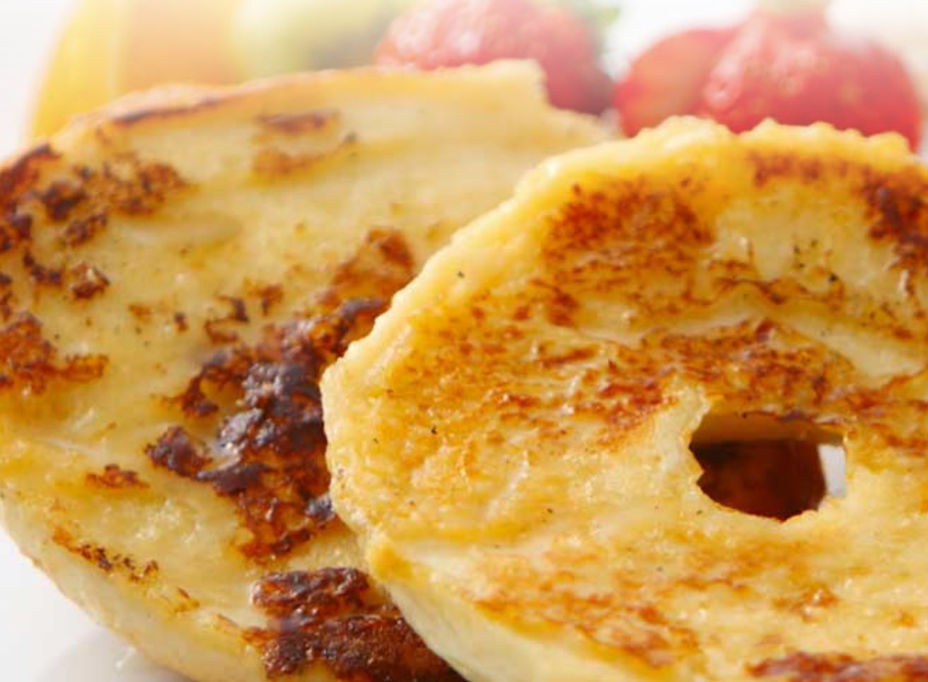 Hero - Half Width/performancefoodservice-Recipes-BAGEL_FRENCH_TOAST-heroHalf