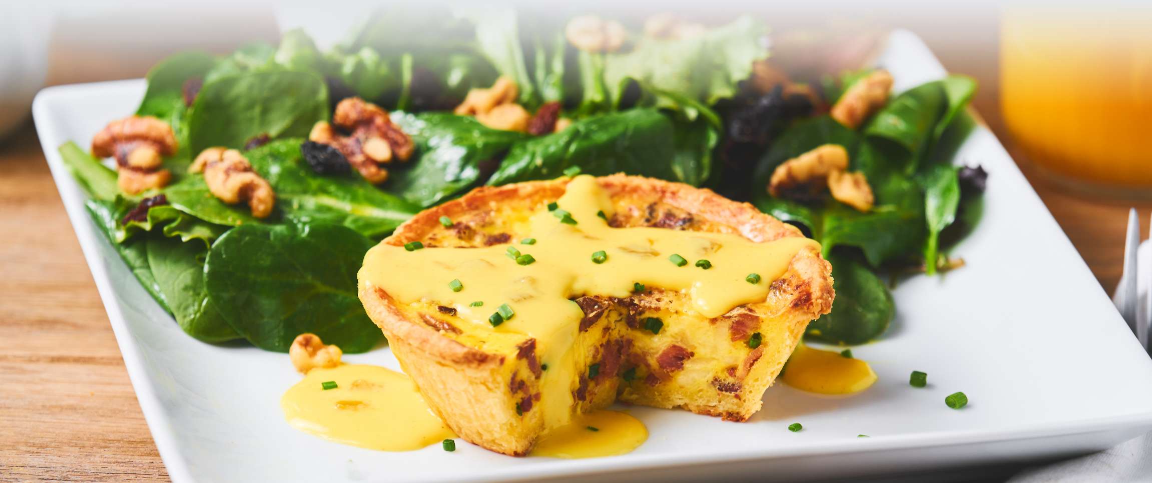 Hero - Full Width/Performancefoodservice-Recipes-Crab_and_Grits_Quiche-herofull