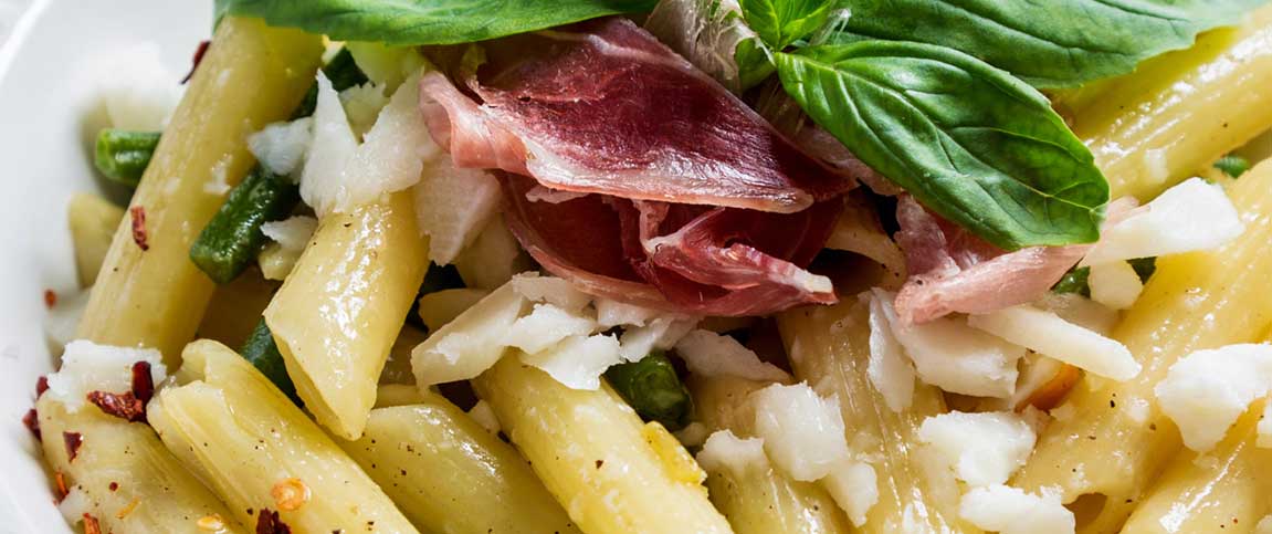 Hero - Full Width/performancefoodservice-Recipes-PASTA_GOAT_CHEESE-heroFull