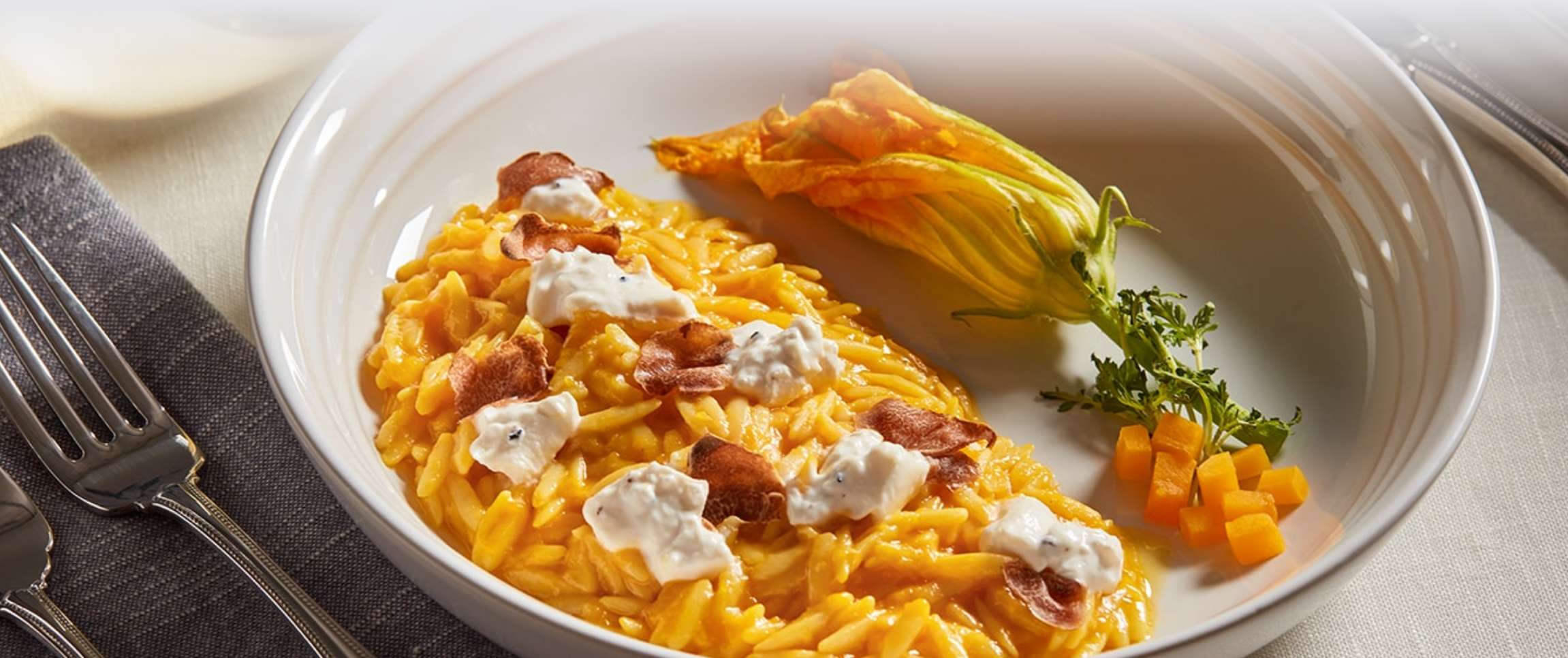 Articles/performancefoodservice-GetInspired-Luxe_Pasta-heroFull