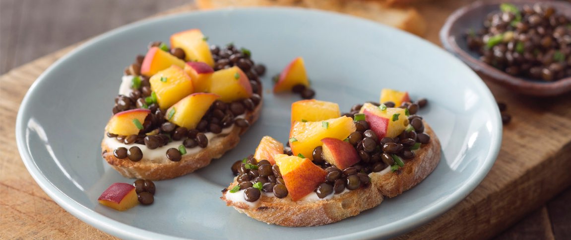 Hero - Full Width/performancefoodservice-Recipes-PICKLED_PEACH_LENTIL_TOASTS-heroFull