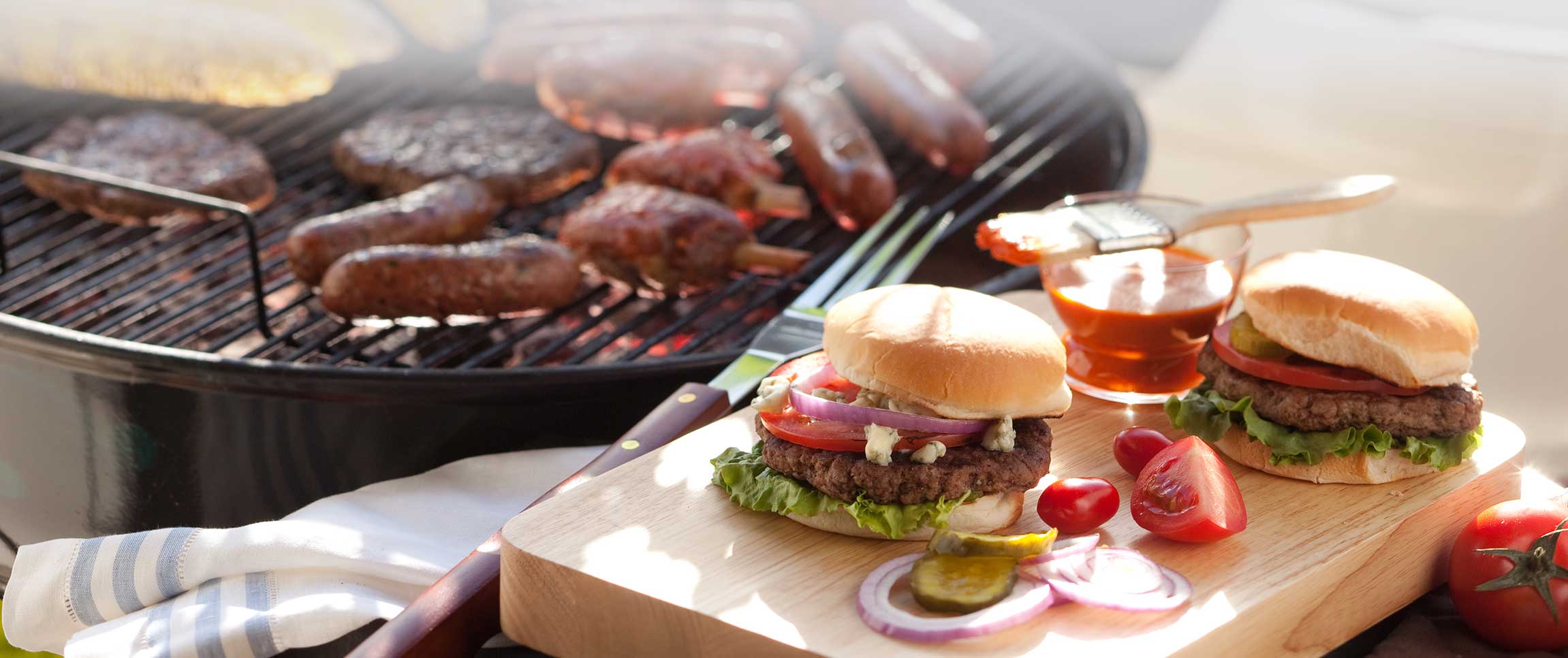 Articles/performancefoodservice-GetInspired-TailgateKits-HeroFull