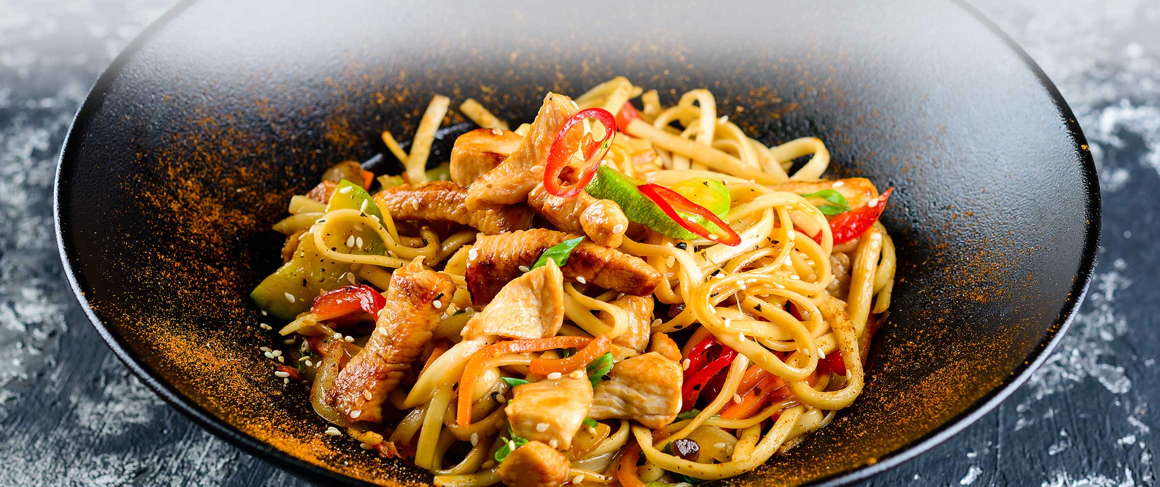 Hero - Full Width/performancefoodservice-recipes-TeriyakiCrabNoodles-herofull