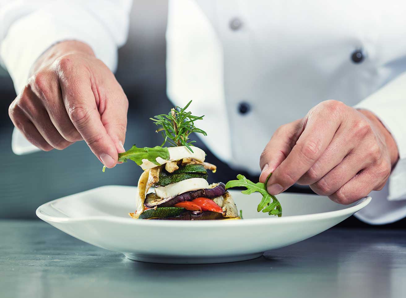 Chefs/chef_food_ChrisDesens_heroHalf