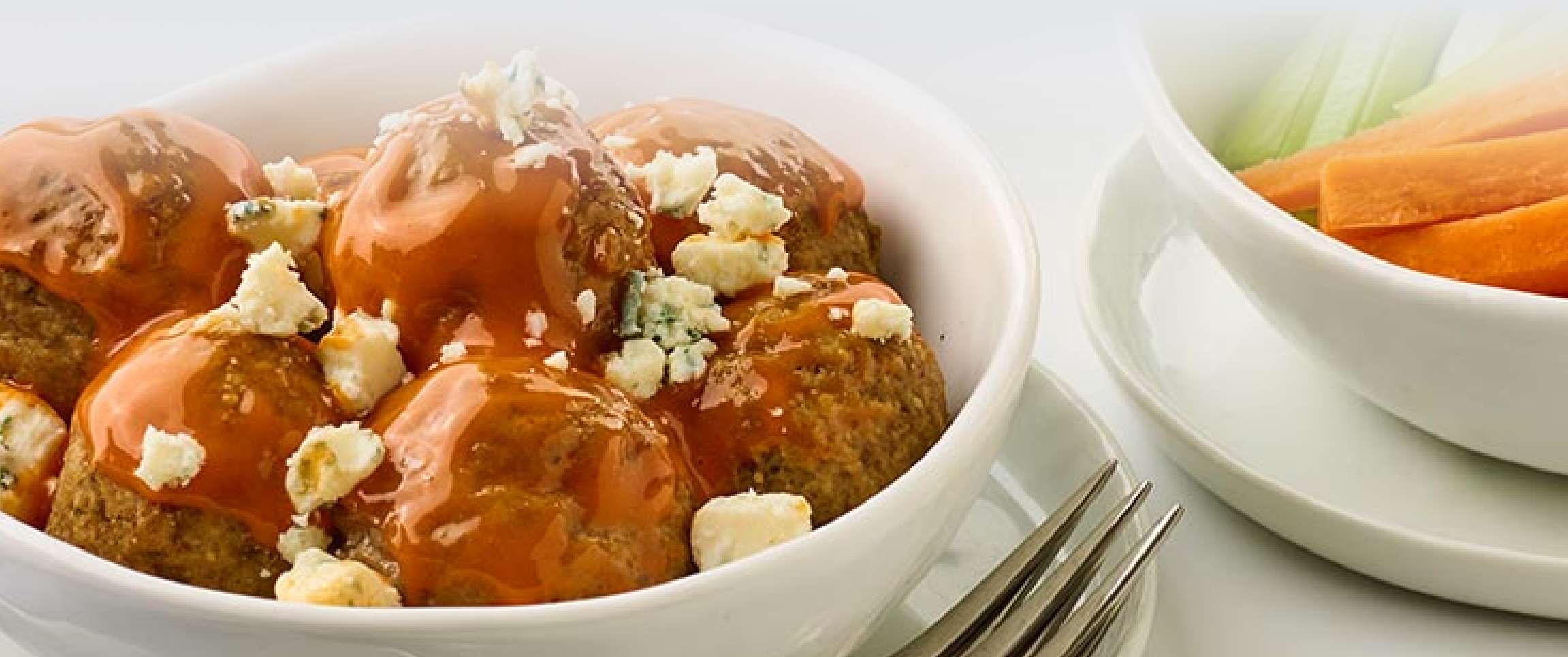 Hero - Full Width/Performancefoodservice-Recipes-Buffalo_and_Blue_Cheese_Meatballs-herofull