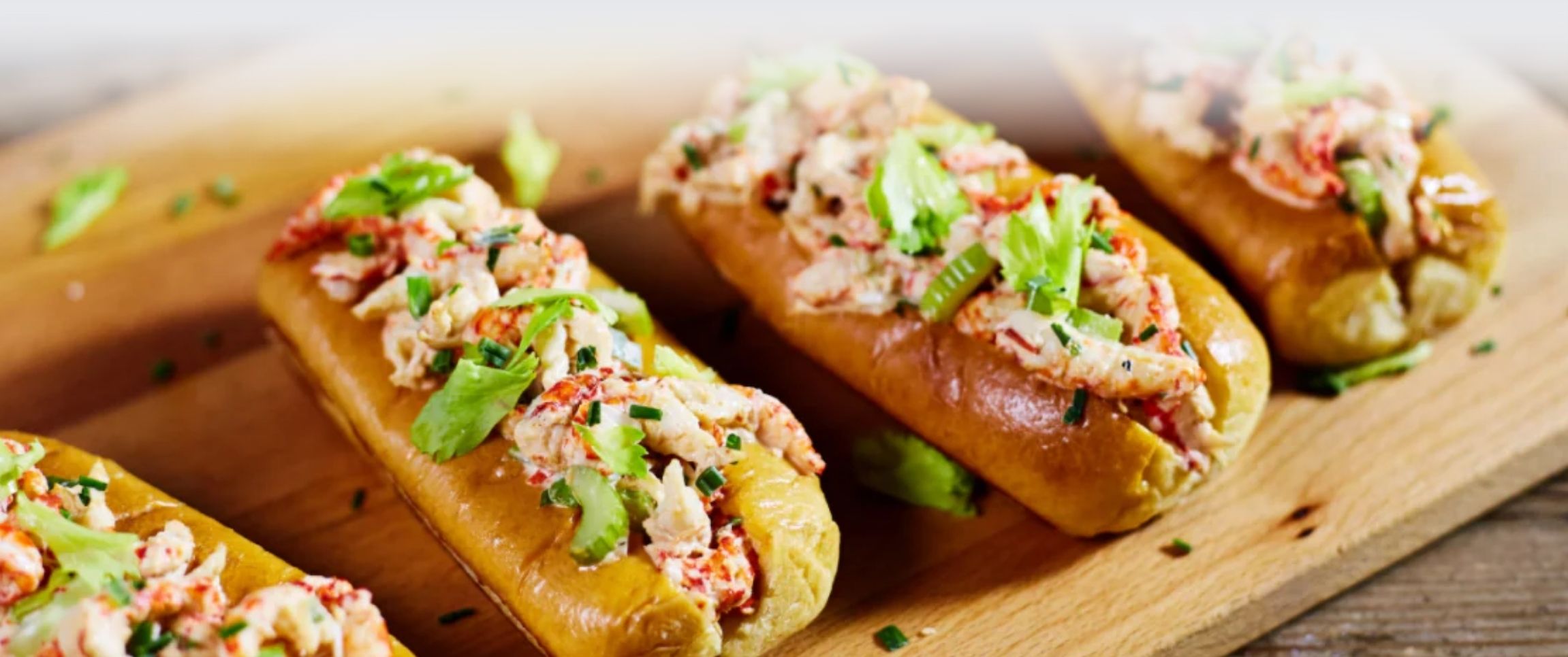 Hero - Full Width/performancefoodservice-Recipes-Crawfish_Rolls-herofull