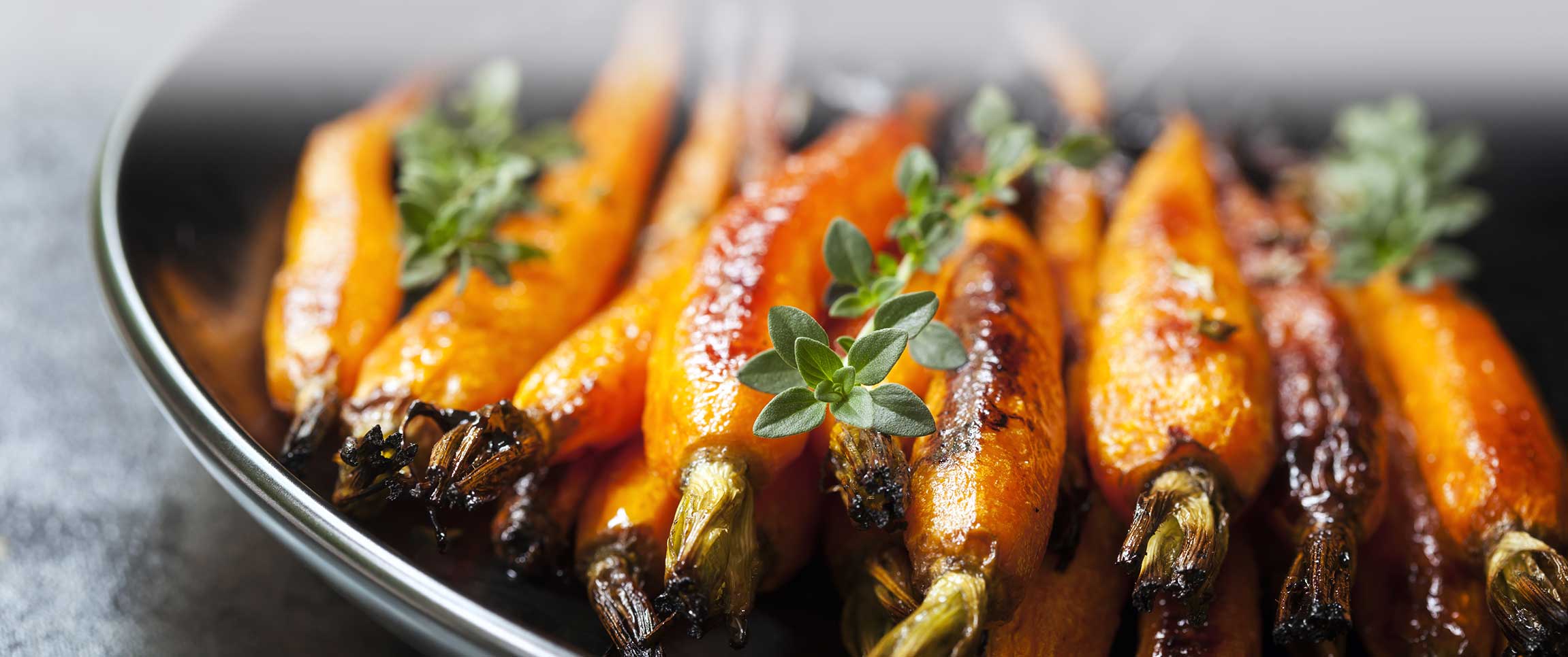Hero - Full Width/performancefoodservice-recipes-OrangeRoastedCarrots-herofull