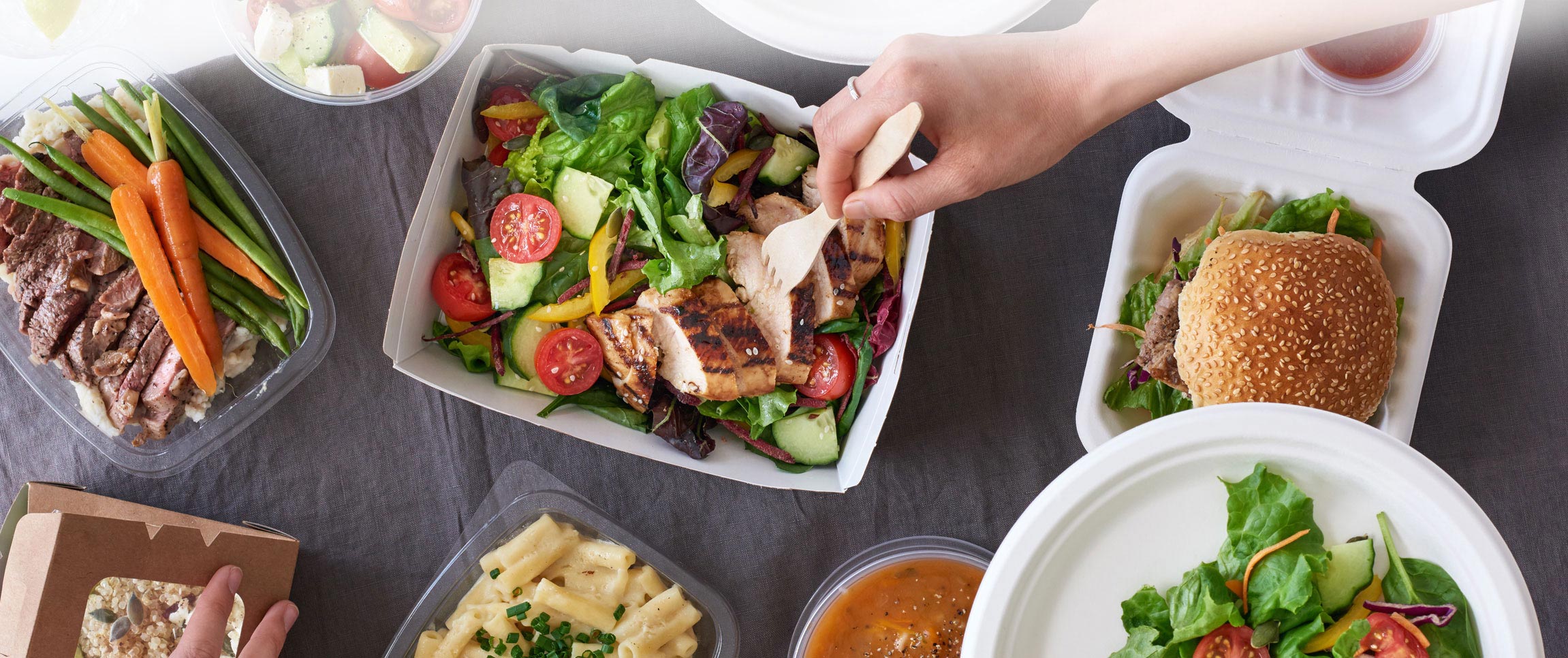 Articles/performancefoodservice-GetInspired-CraftingToGo-heroFull