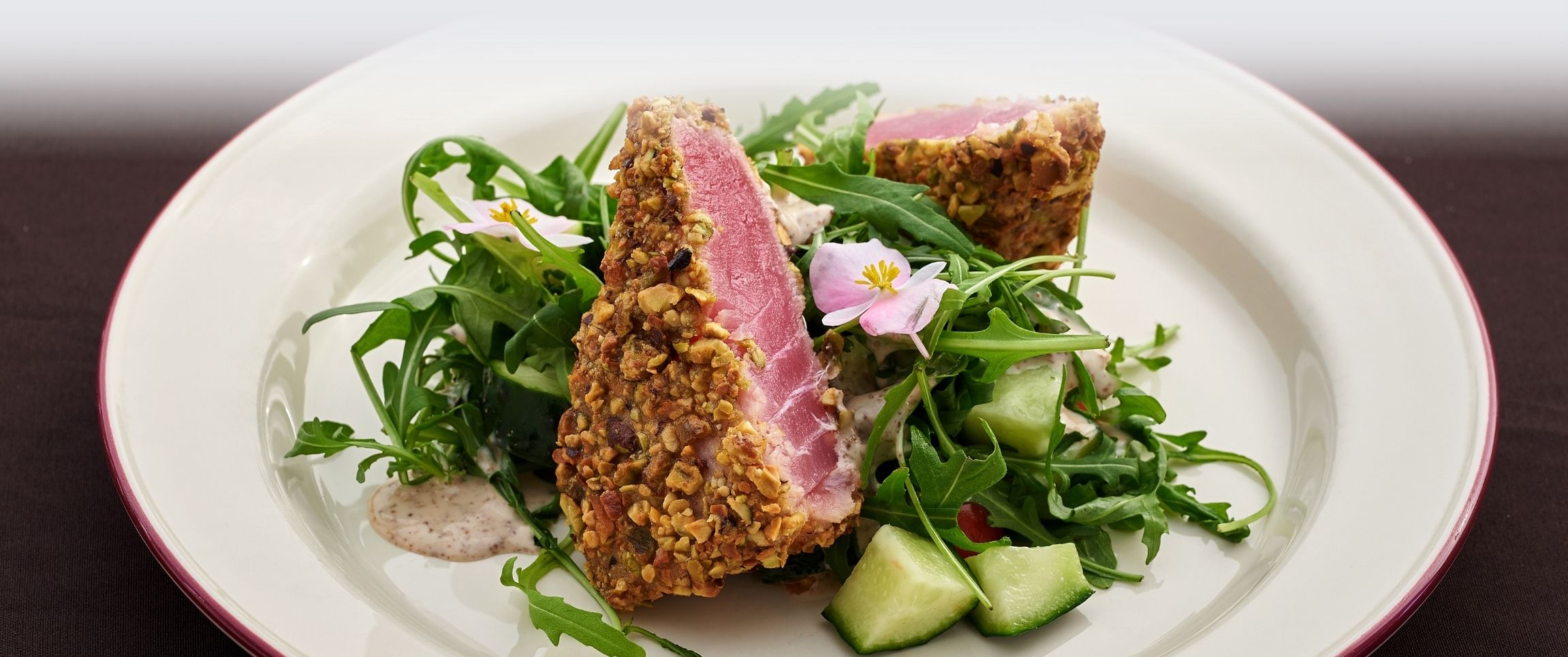 Hero - Full Width/performancefoodservice-Recipes-Tuna_and_Arugula_Salad-herofull