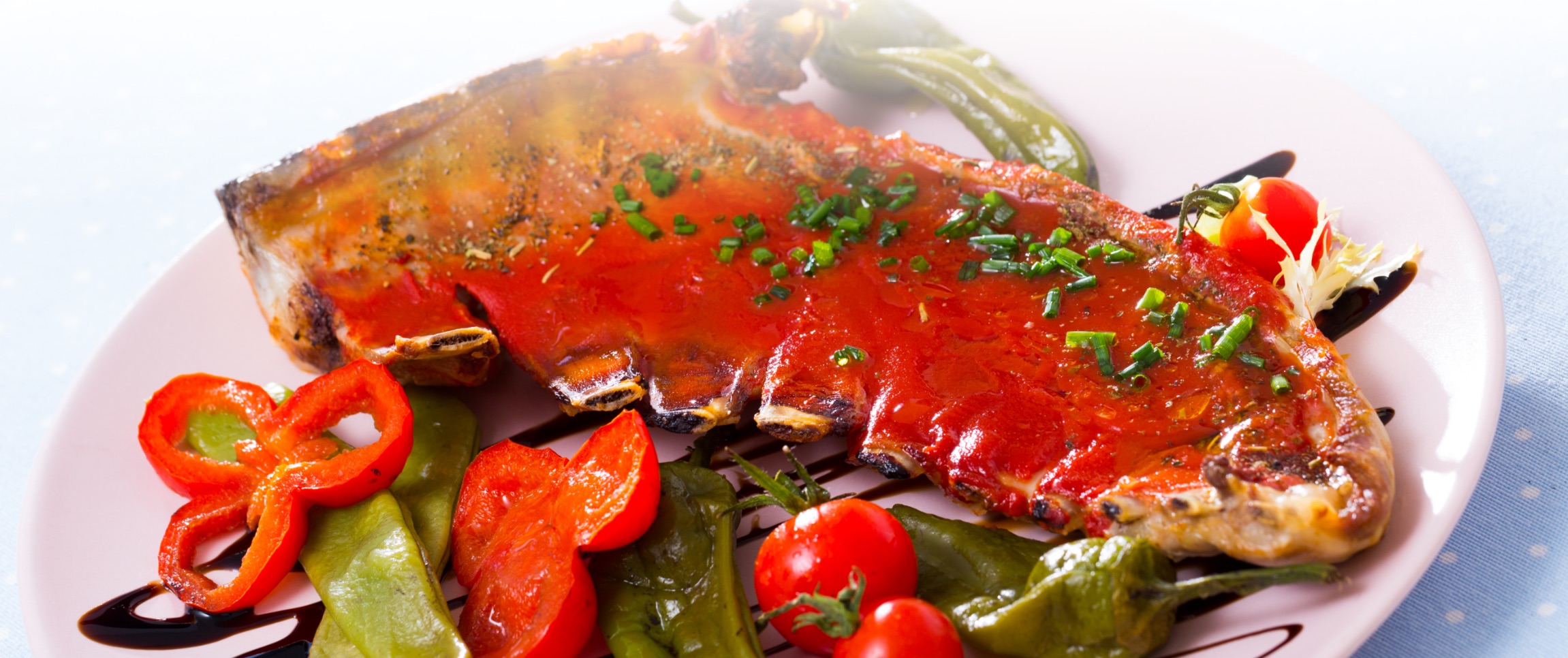 Hero - Full Width/performancefoodservice-recipes-hot-and-sweet-balasmic-fig-glaze_heroFull
