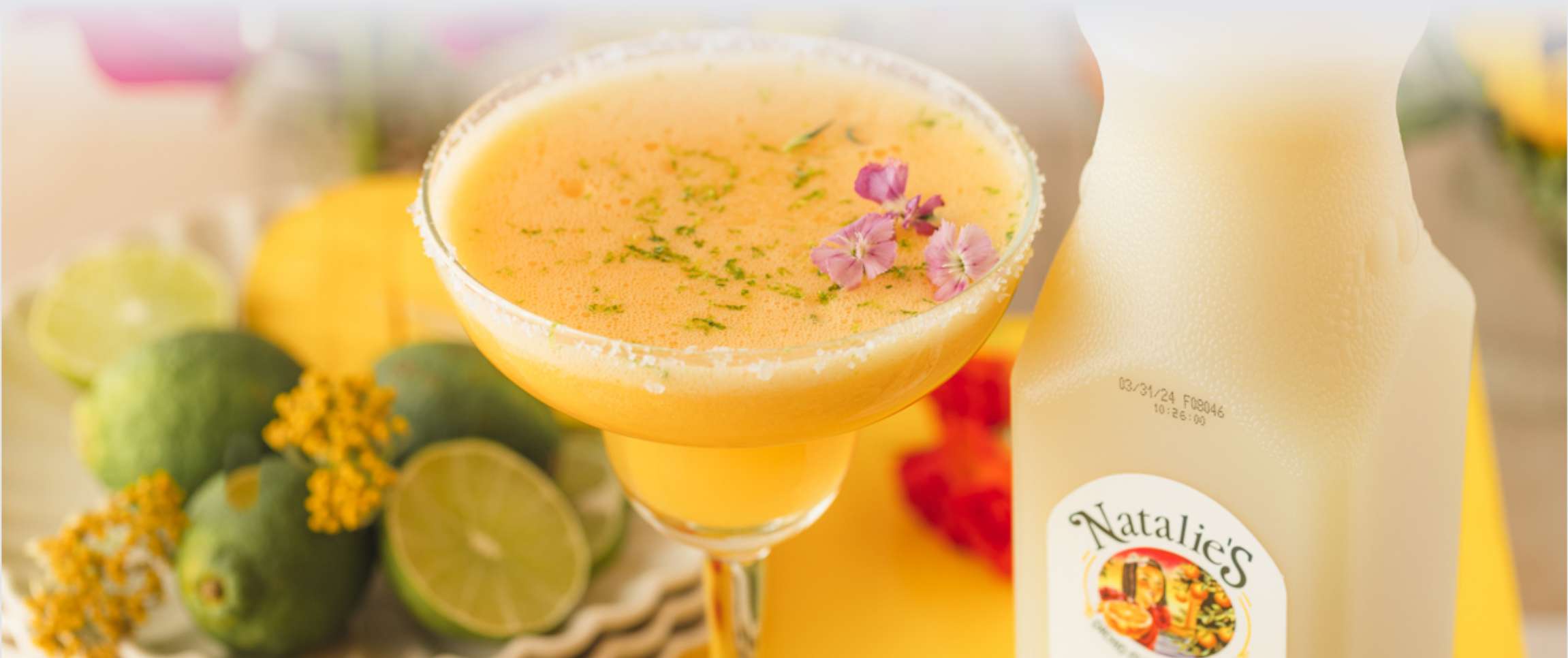 Hero - Full Width/Performancefoodservice-Recipes-Lime_Mango_Mezcal_Margarita-herofull