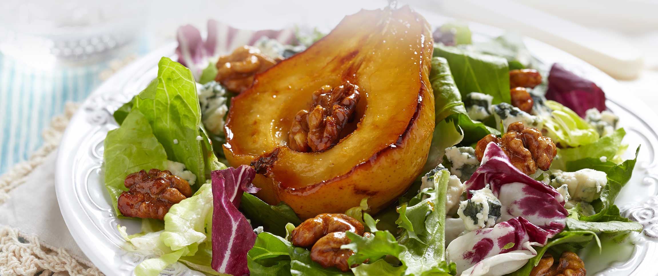 Hero - Full Width/performancefoodserviceRecipePearWalnutSaladHeroFull