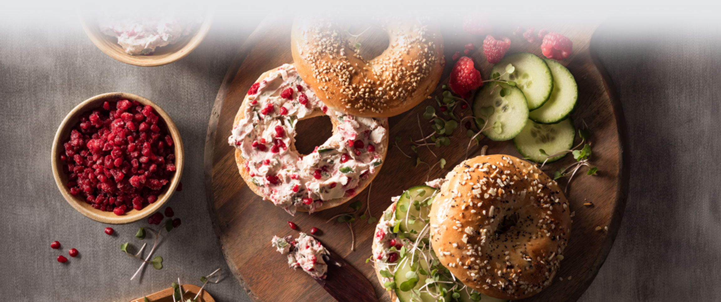 Hero - Full Width/performancefoodservice-recipes-RaspberryJalapenoCreamCheese-herofull