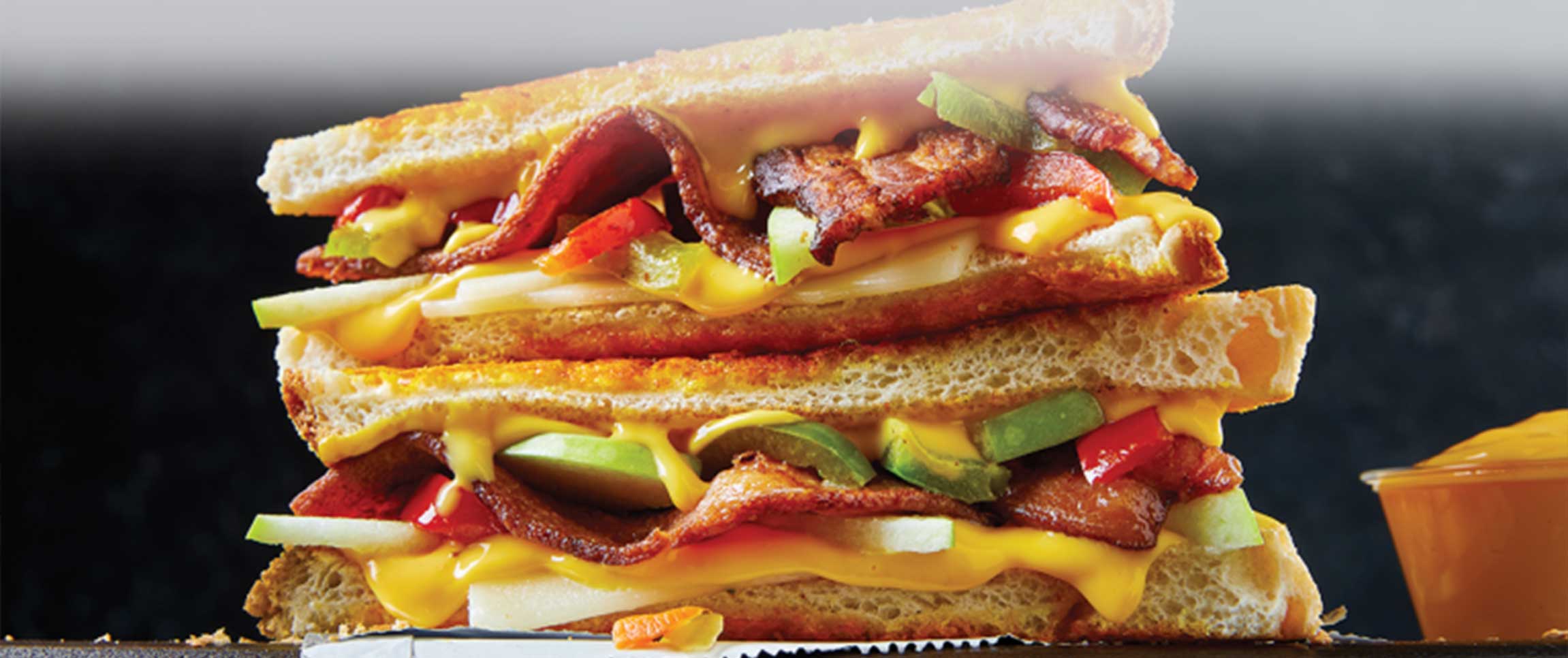 Hero - Full Width/Performancefoodservice-recipe-ultimategrilledcheese-herofull