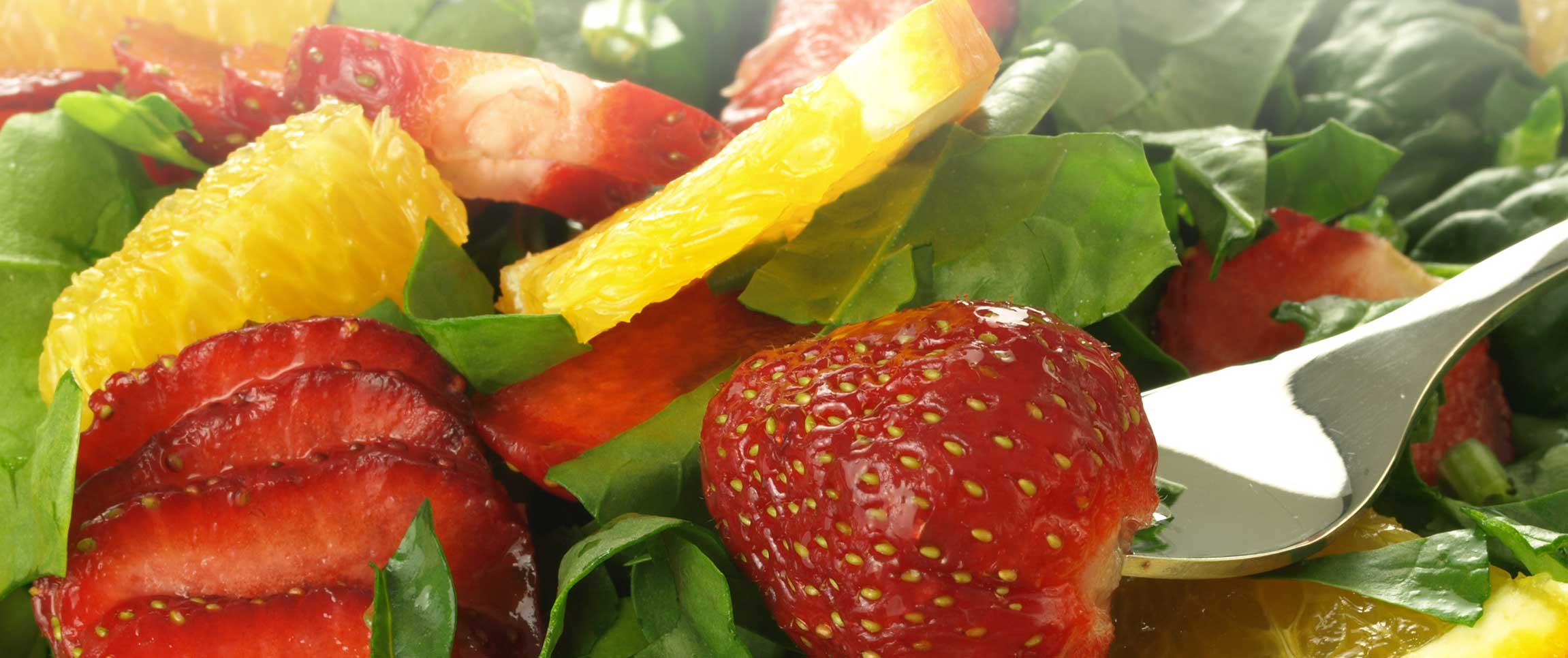 Hero - Full Width/performancefoodservice-Recipe-Babyspinachwithfreshfruit