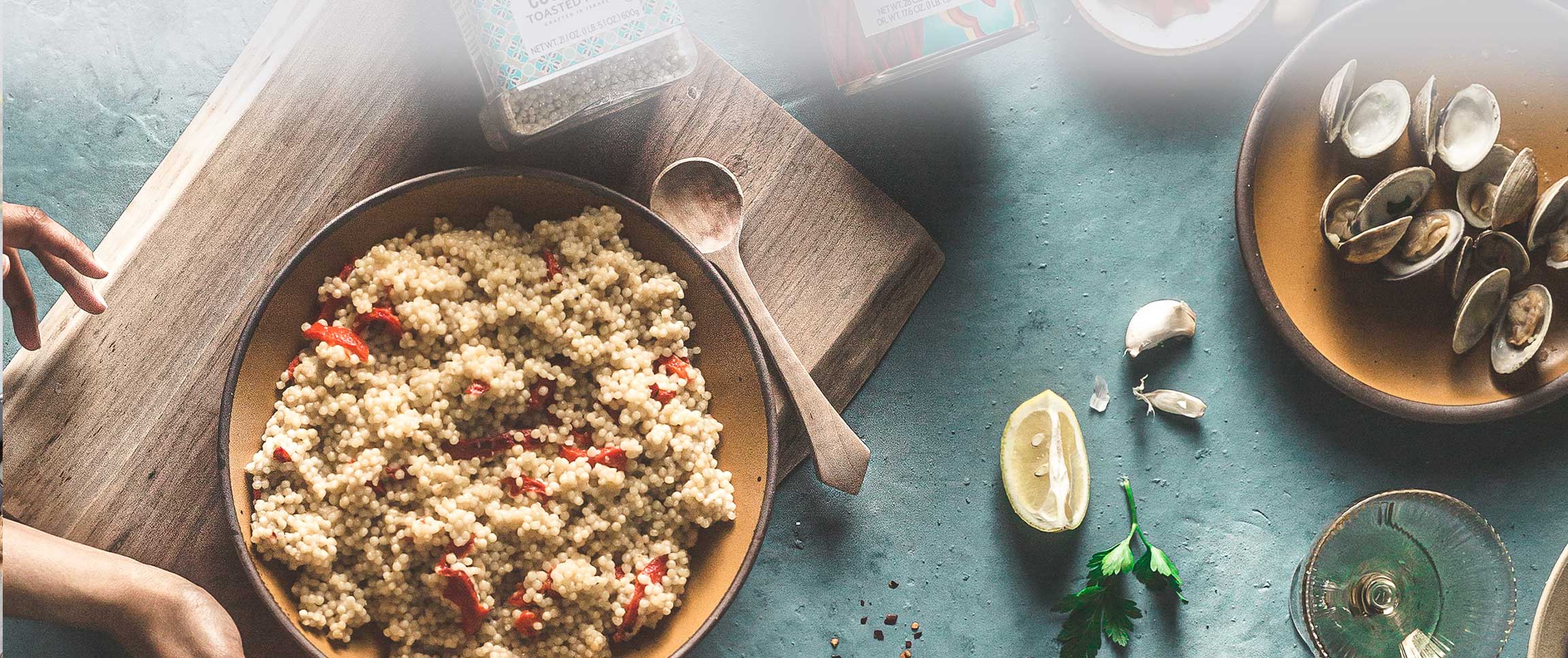 Hero - Full Width/Performancefoodservice-recipe-lemoncouscousclamswwine-herofull