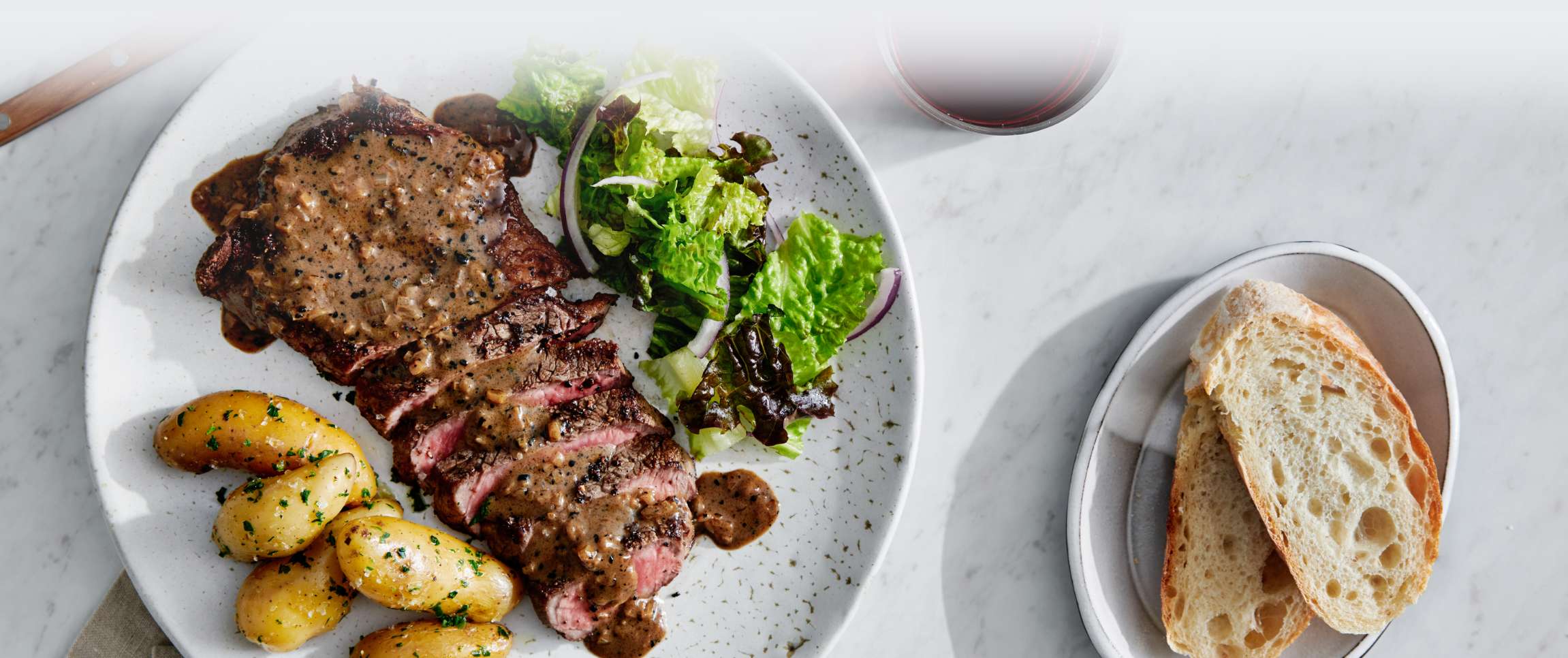 Articles/performancefoodservice-GetInspired-4_Tips_for_the_Holidays-heroFull
