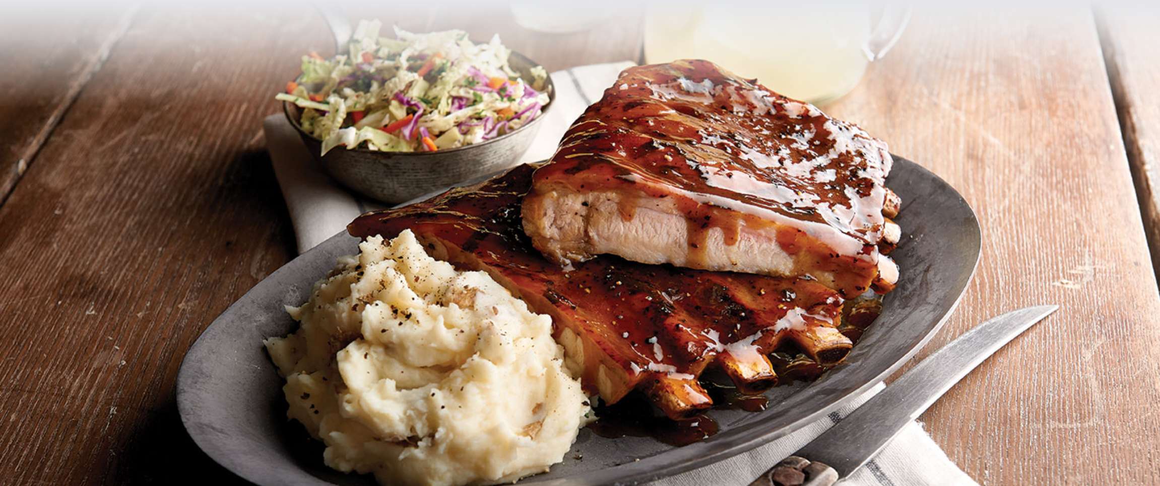 Hero - Full Width/Performancefoodservice-Recipes-Honey_Garlic_Glazed_Ribs-herofull
