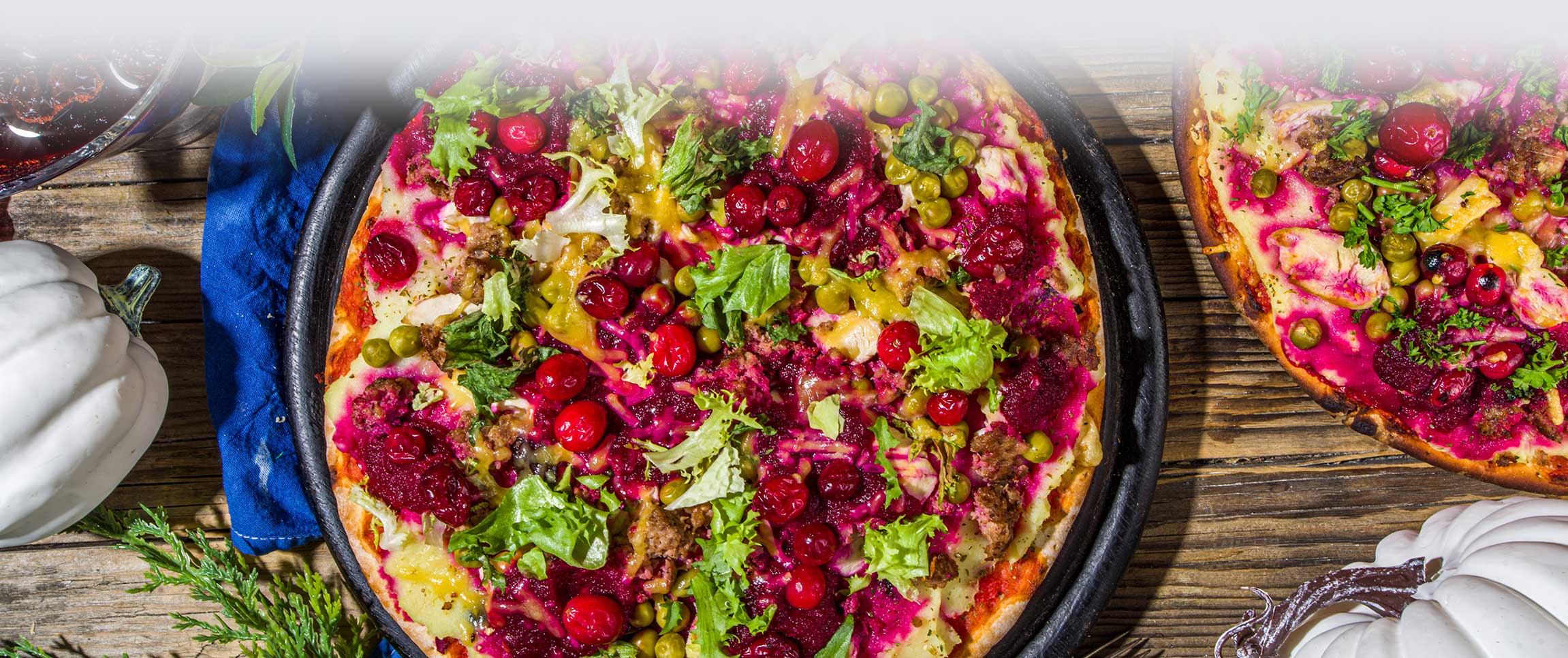Hero - Full Width/performancefoodservice-Recipes-ThanksgivingLeftoverFlatbread-herofull