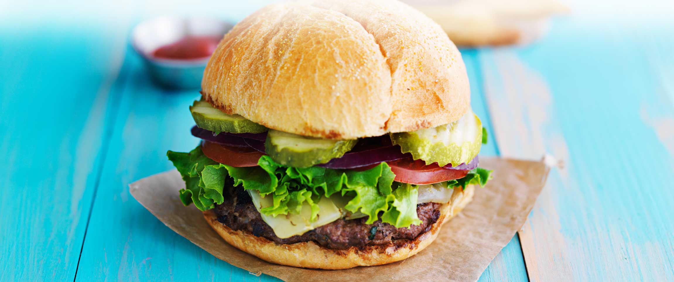 Articles/performancefoodservice-GetInspired-pork-for-burger-heroFull