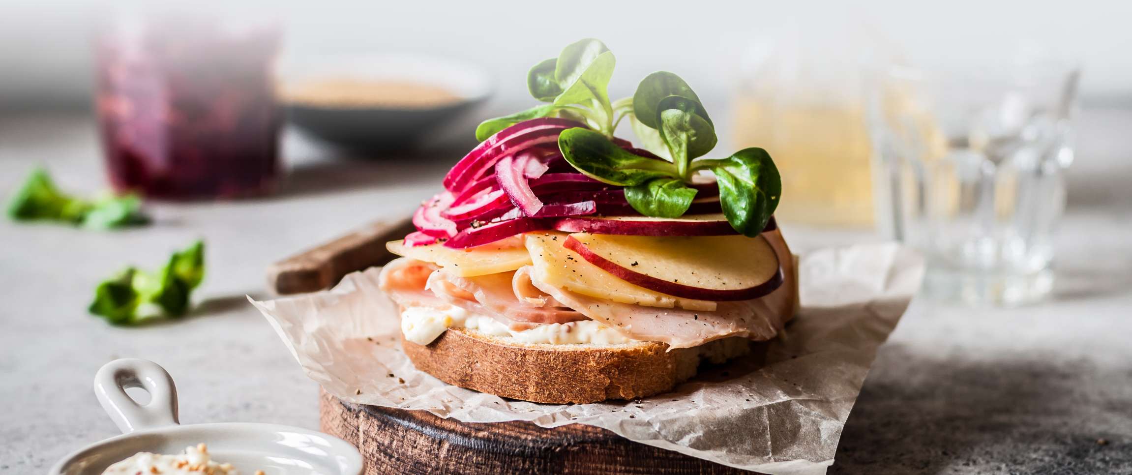Articles/performancefoodservice-GetInspired-Out_of_a_Pickle-heroFull