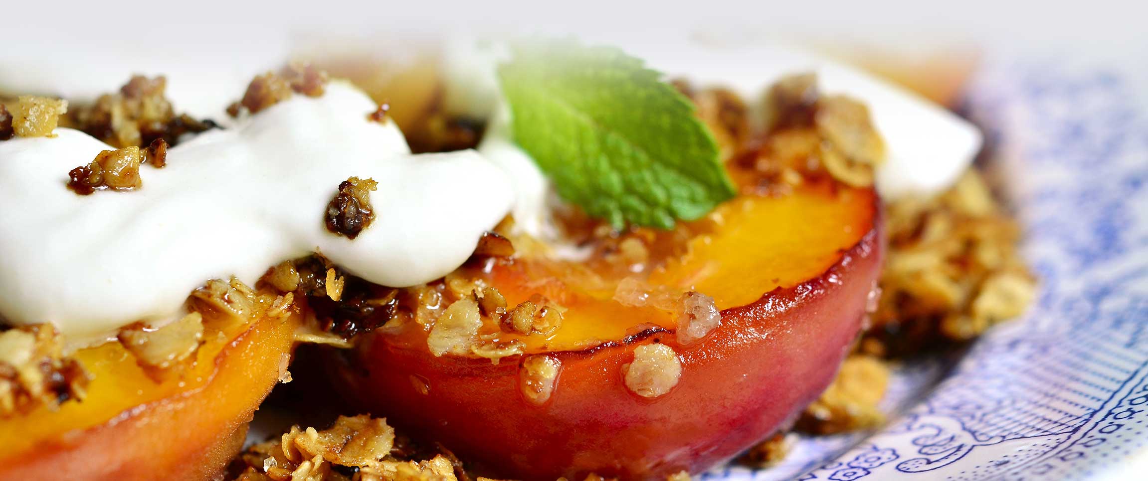 Articles/performancefoodservice-GetInspired-Crunch_Time-herofull