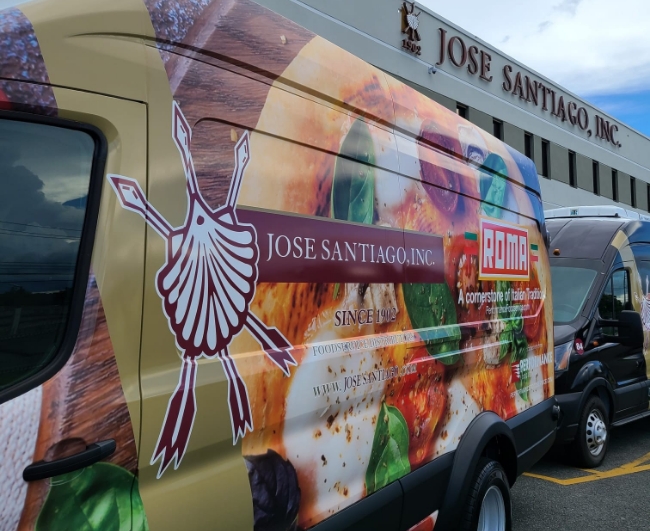 Whats New/Performancefoodservice-WhatsNew-Jose_Santiago_truck_1