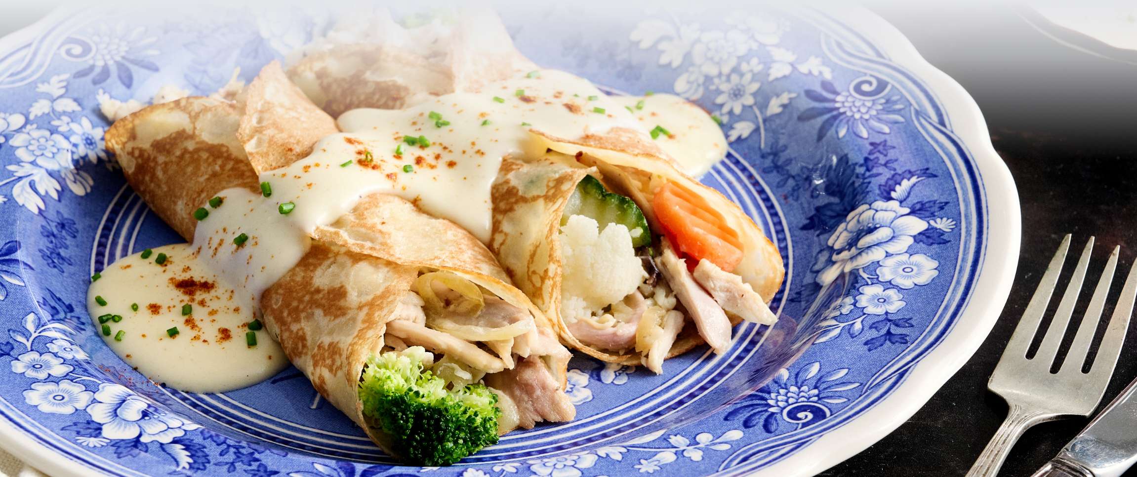 Hero - Full Width/performancefoodservice-DISHRecipes-Chicken_Crepes-herofull