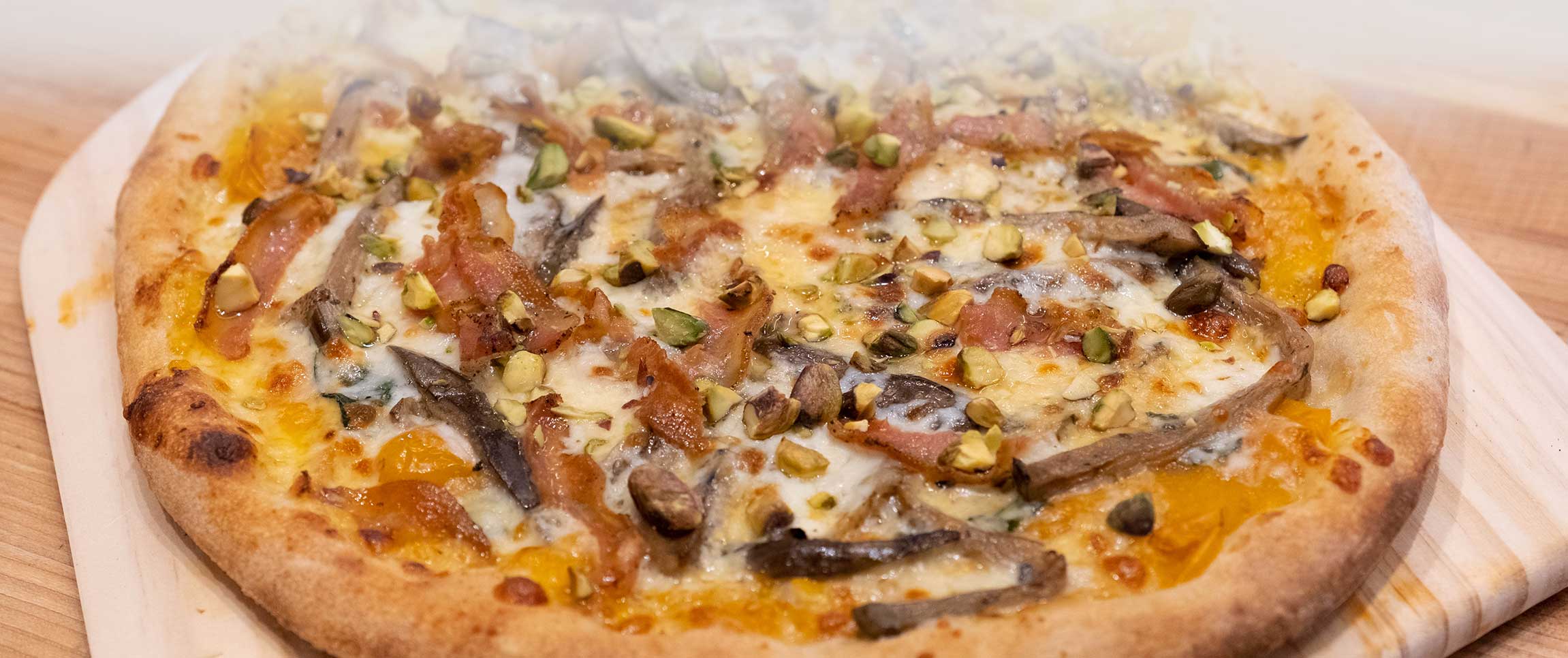 Hero - Full Width/performancefoodservice-Recipes-BrontePizza-herofull