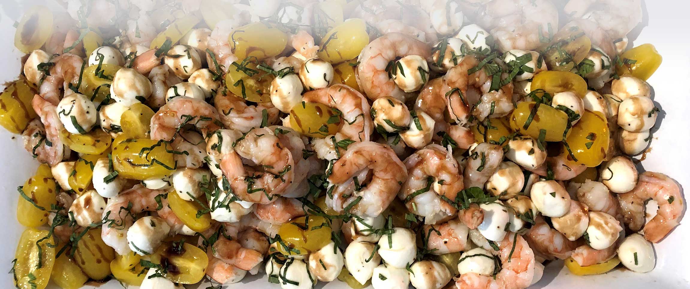 Hero - Full Width/performancefoodservice-recipes-ShrimpCapreseSalad-HeroFull