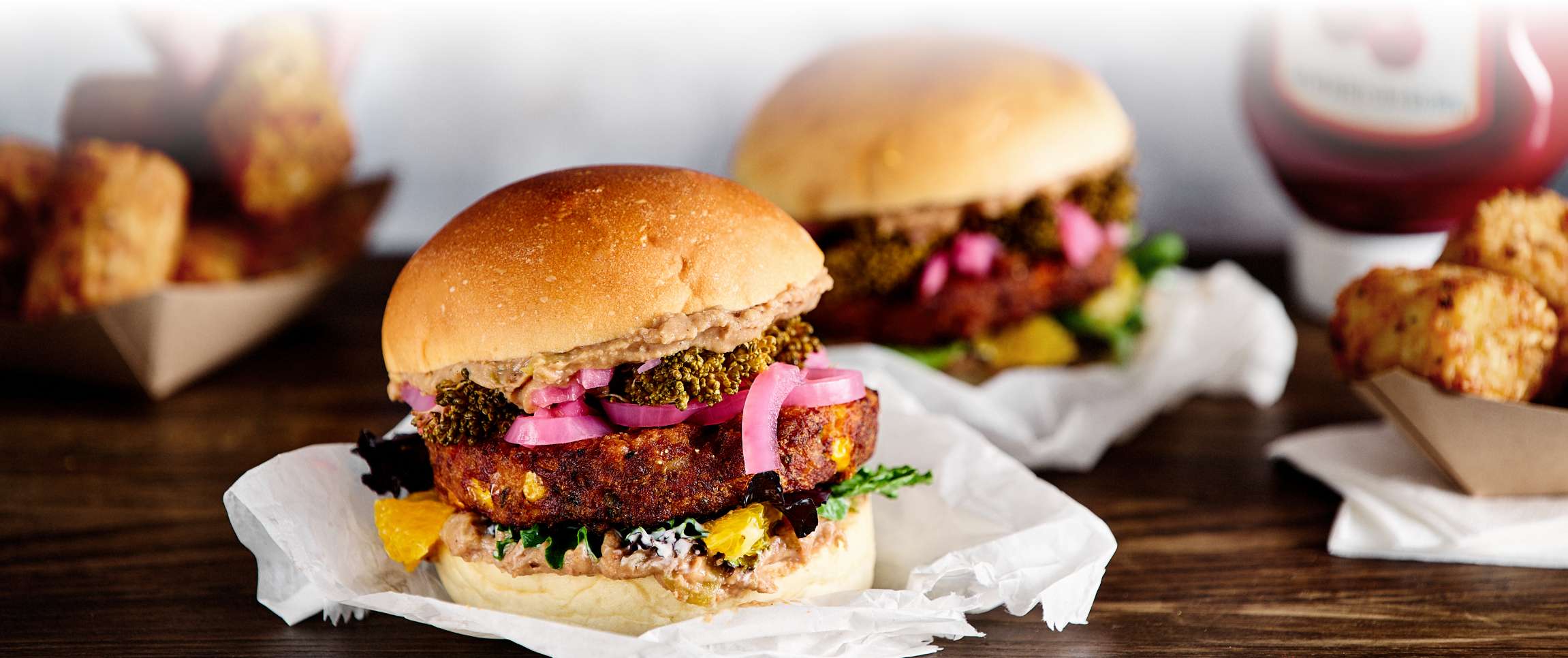 Hero - Full Width/Performancefoodservice-DISHRecipes-GreenOriginSouthwestBurger-herofull